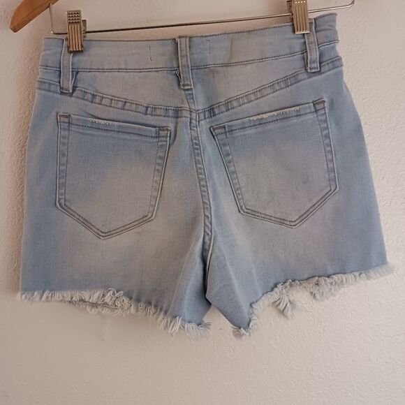 YMI High Rise Dream Fit Distressed shorts size 26 - Picture 9 of 9
